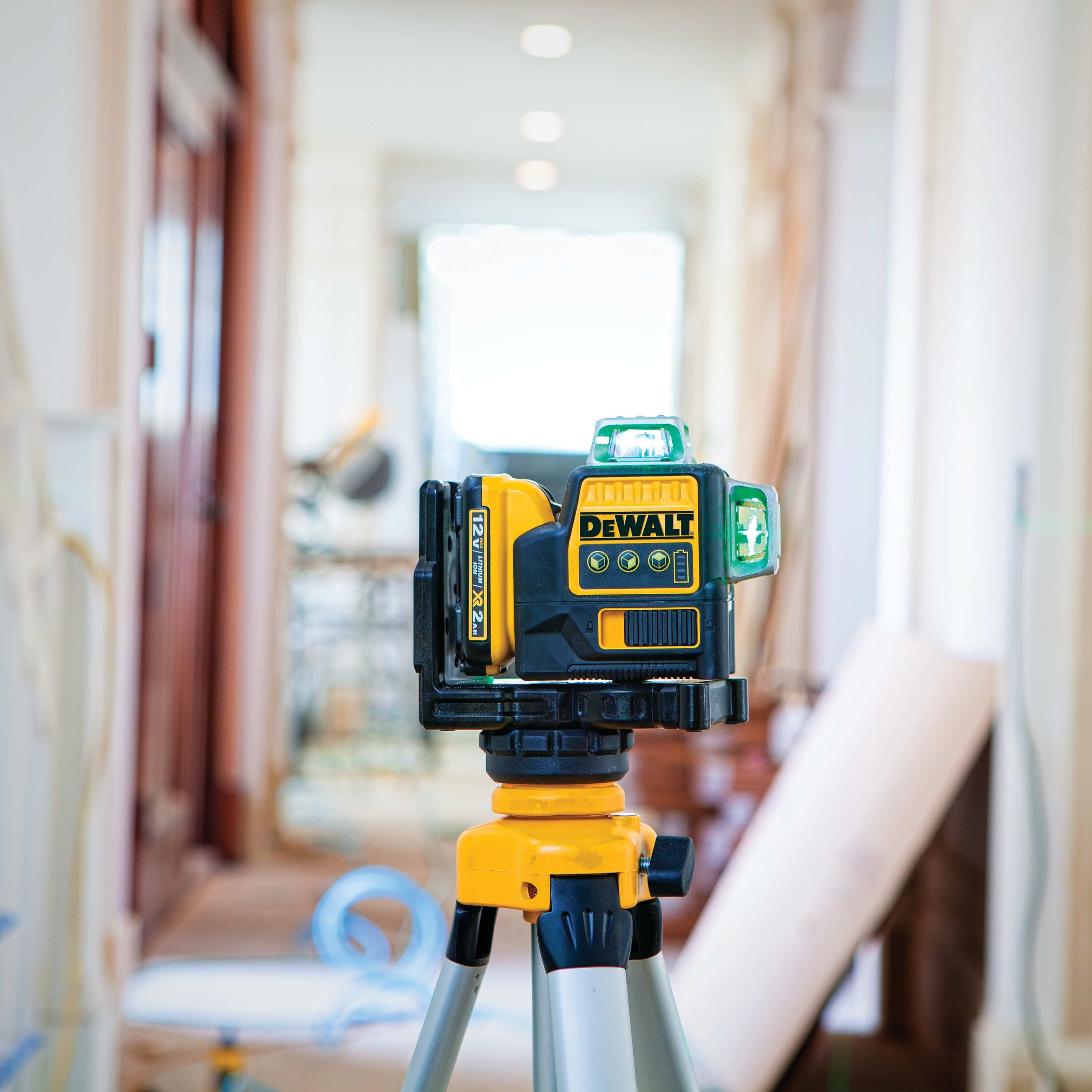 DEWALT 12V MAX Laser Level, Green Line Laser, 3-Way, 360 Degree Professional Laser with Durable Carrying Case, CordlessRechargeable (DW089LG)