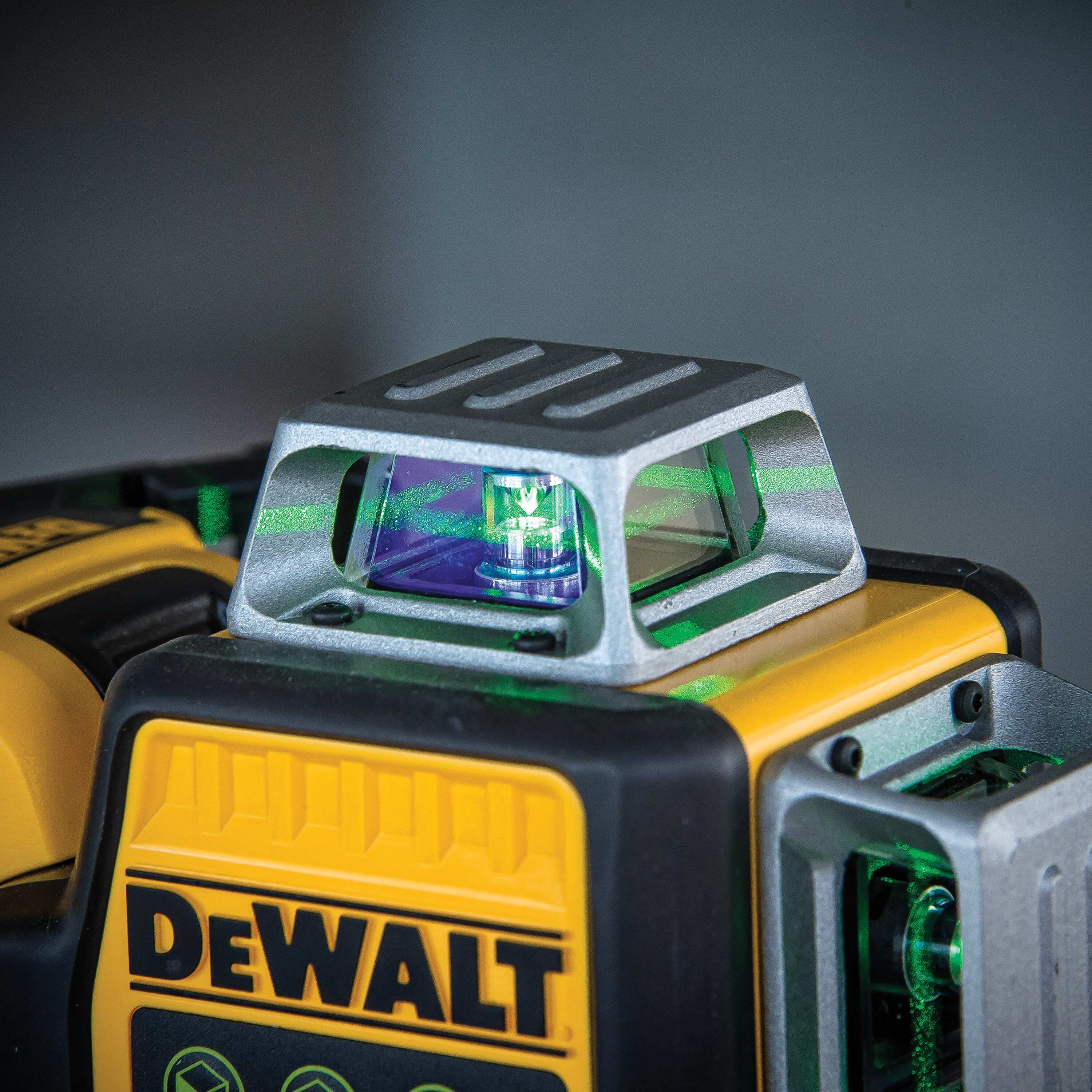 DEWALT 12V MAX Laser Level, Green Line Laser, 3-Way, 360 Degree Professional Laser with Durable Carrying Case, CordlessRechargeable (DW089LG)